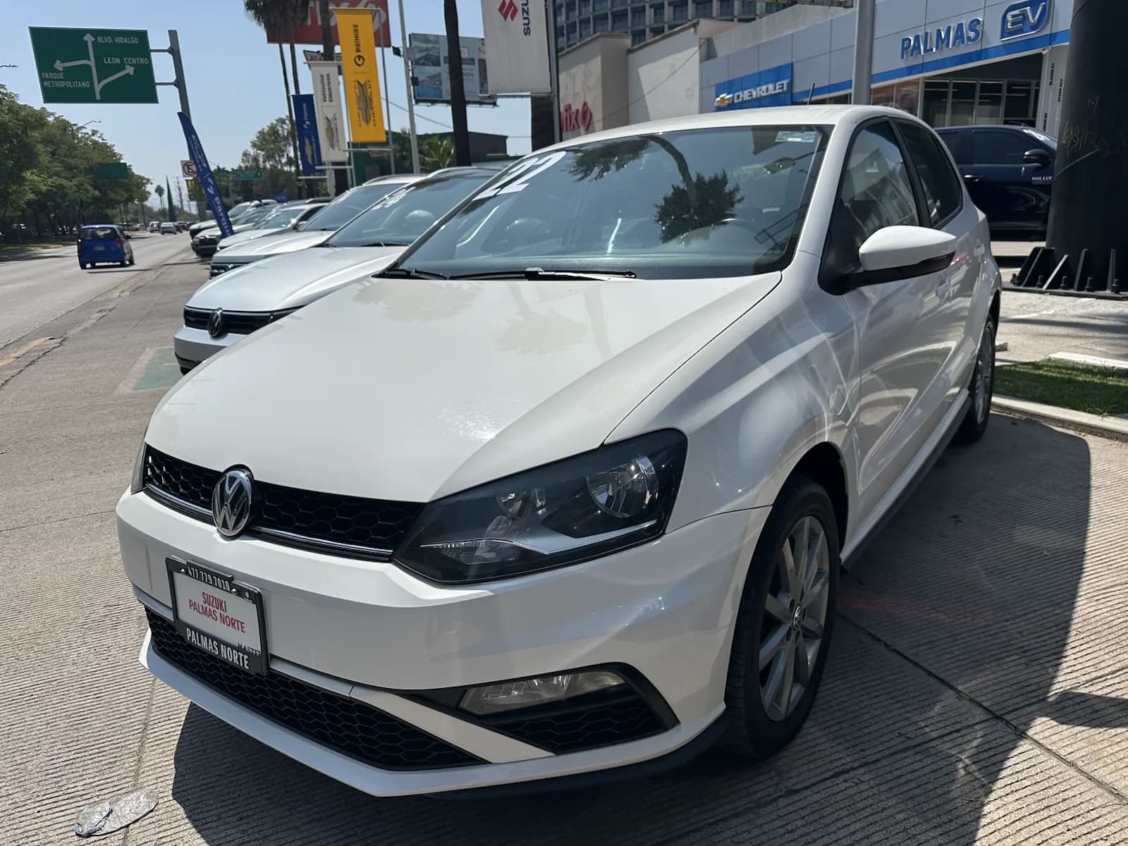 Volkswagen VOLKSWAGEN POLO COMFORTLINE PLUS 2022 - imagen 3